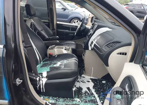 2016 Chrysler Town & Country Touring from USA, damaged, VIN 2C4RC1BGXGR297437